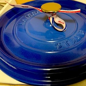Staub Enameled Cast Iron 4qt Dutch Oven
